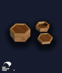 Hexagonal Rimu Box Medium