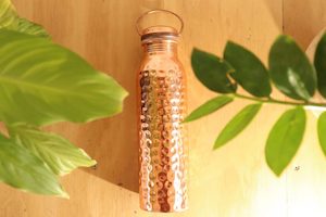 Health food: Prema and Lily and Lotus Hammered Copper Water Bottle With Handle – Neer