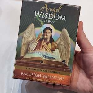 Angel Wisdom Tarot: A 78-Card Deck and Guidebook