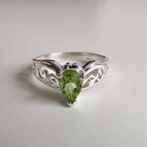 Internet only: Peridot Tear Drop 925 Sterling Silver Ring with Koru Design