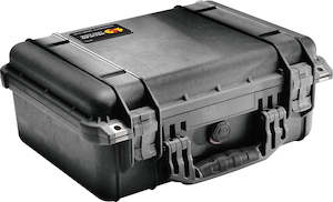 Pelican Cases - 1450 Protector Case - Internal dimensions: 372 x 260 x 155 mm.