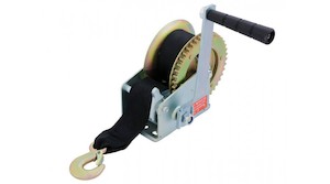 1200LB Manual Hand Winch - 4.1: 1 Gear Ratio - Boat Trailer Winches - Belt Strap