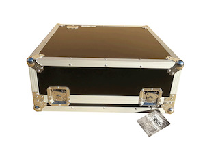 Products: X32 compact and QU24 mixer case