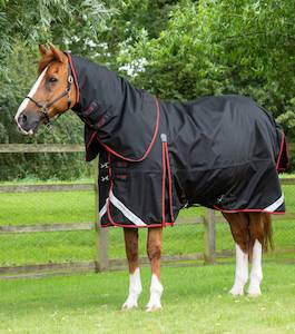 Internet only: Premier Equine Buster 420g Turnout Rug with Classic Neck Cover