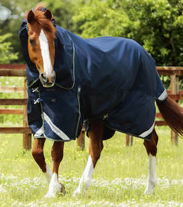 Internet only: Premier Equine Titan 40g Waterproof Turnout Rug with Sng Fit Neck Cover