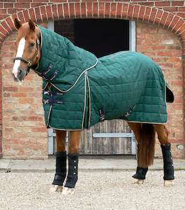 Internet only: Premier Equine Lucanta 200g Stable Rug with Neck Cover