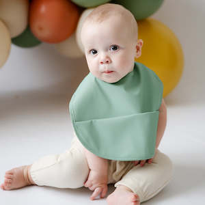 Clothing: Sage | Snuggle Bib Waterproof