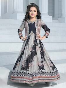 Girls Wear: Nirva Flair Suit With Jacket