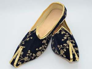 Mens Shoes: Mens Velvet Embroidered Juti