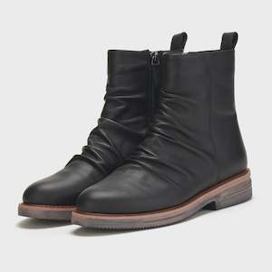 Footwear: Sidezip Rise Black Artisan