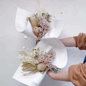 Florist: Mini Everlasting Posy - Natural