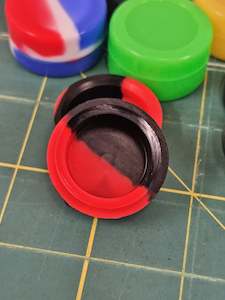 Accessories: Large Silicone Containers