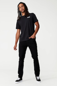 Clothing: LEVI's 511 Slim 'Native Cali'