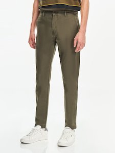 LEVI’S XX Chino Standard Taper Pants ‘Olive Night S Twill’