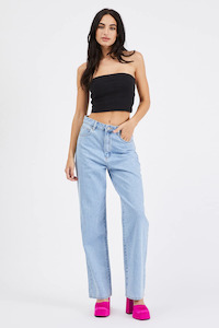 Clothing: ABRAND A Carrie Jean 'Walkaway'