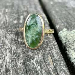 9ct Gold New Zealand Greenstone ring