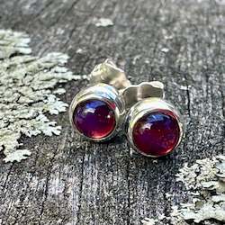 5mm dragons breath studs