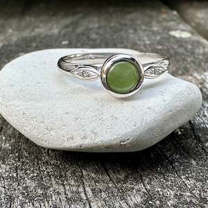 New Zealand greenstone Amore ring