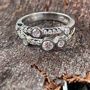 Jewellery: Double band night sky diamond ring