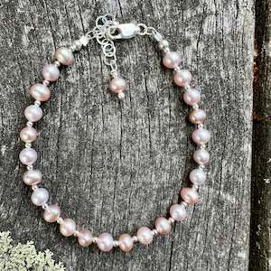 Pink freshwater pearl bracelet