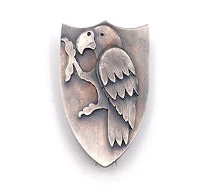 Heraldic Kaka Shield Brooch