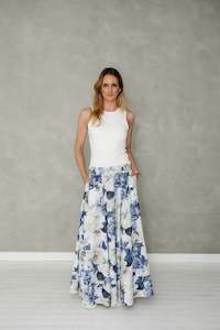 MAZU NEVER BE MAXI SKIRT BLUE FLORAL