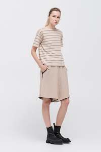 TAYLOR STRIPE SOLACE TEE CAMEL/BLACK