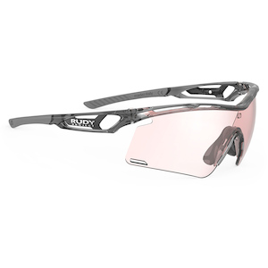 Products: Tralyx+ – Crystal Ash / ImpactX® Photochromic 2 Laser Brown