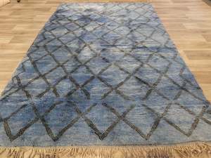 Vintage Tribal Moroccan Atlas Zayane Rug Size: 300 x 209cm