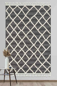 Bilbao Diamond Design Monochrome Rug Size: 200 x 290cm