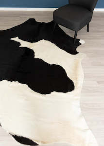 Black And White Cowhide Rug (Size: 240 x 210 CM)