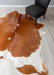 Brown And White Cowhide Rug (Size: 230 x 190 CM)