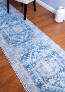 Carpet: Vintage Style Runner Rug