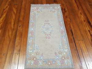 Hand knotted wool Rug 5095 size 140 x 70 cm India