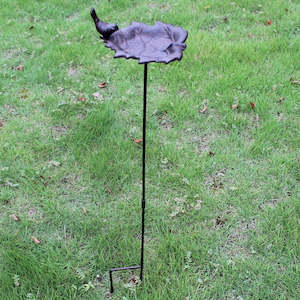 Garden Bird Around Maple Leaf Cast Iron Bird Feeder With Long Plole