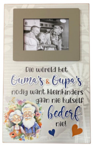 Die wêreld het Oupas & Oumas nodig fotoraam hangbord