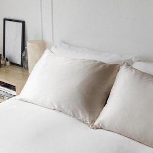 Internet only: Silk Pillowcase in Moon