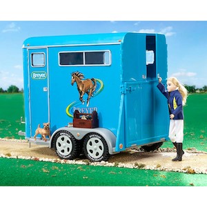 Breyer TR Two Horse Trailer