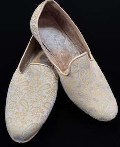 Velvet based very soft cushioned Men’s Punjabi Jutti