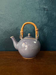 Kitchenware wholesaling: Tea Pot - Kinyo with Bamboo Handle