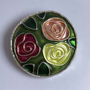 Brooch, Roses on green