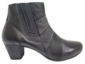 Footwear: Cabello - Eva