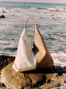 BAGS: Ellisse Dollaro white and taupe