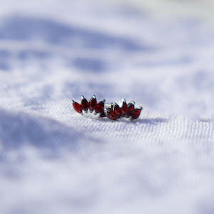 Little Taonga - Pohutukawa Gem Studs - Sliver