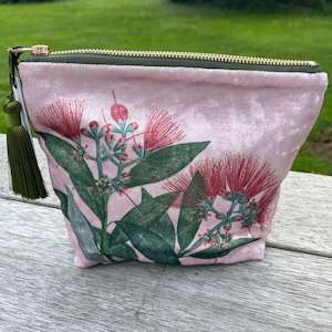 Pōhutukawa Flower Velvet Cosmetic Bag