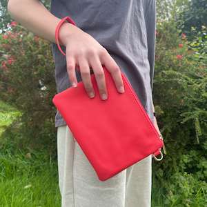 MOANA RD Viaduct Clutch - Red