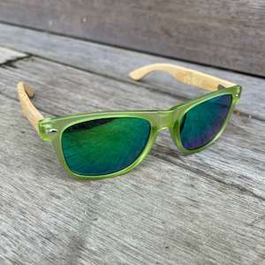 Moana Road Sunglasses - Green with reflective lens