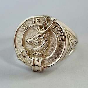 Colquhoun Clan Crest Signet Ring - celtic sides