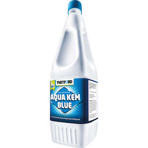 Toilets 1: Thetford Aqua Kem Blue 2L