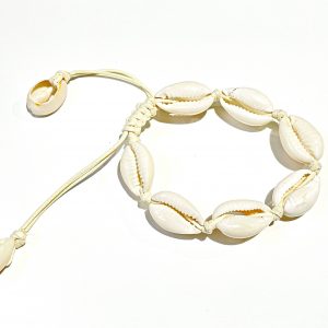 Choker Necklace - Seashell Story Kaikoura: Necklace Choker Seashell Cowrie – Beige Cord – Gold & Natural Shells